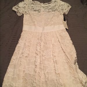 White lace dress